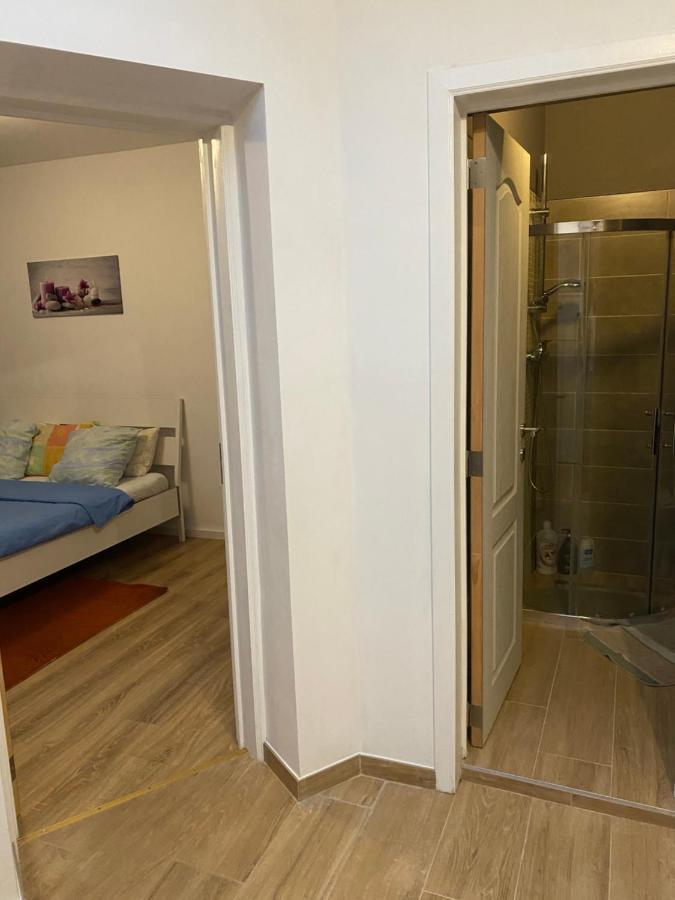 Superbe Appartement Charleroi Eksteriør billede