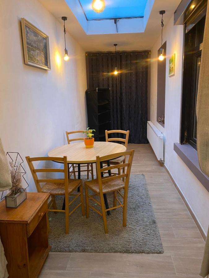 Superbe Appartement Charleroi Eksteriør billede
