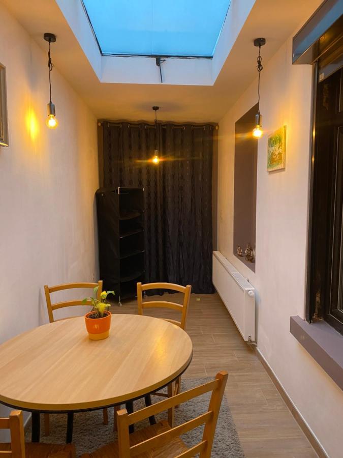 Superbe Appartement Charleroi Eksteriør billede